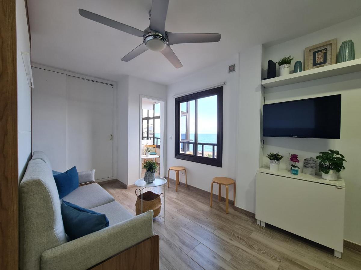 Acogedor Estudio En En Primera Linea De Mar Apartment *